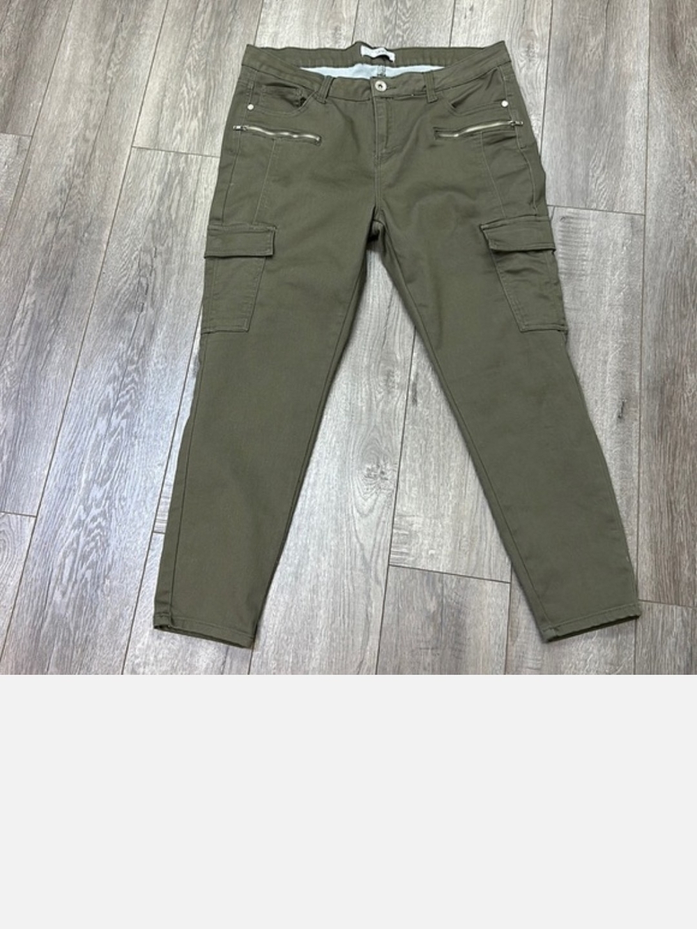 Sandpiper army green cargo pants